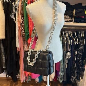 Gently used authentic Bottega Veneta hand bag.